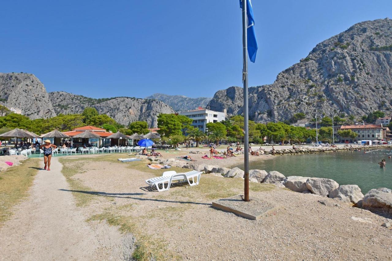 Apartments Mira Omiš Buitenkant foto