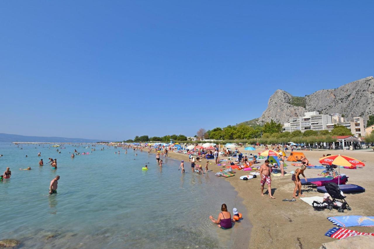 Apartments Mira Omiš Buitenkant foto